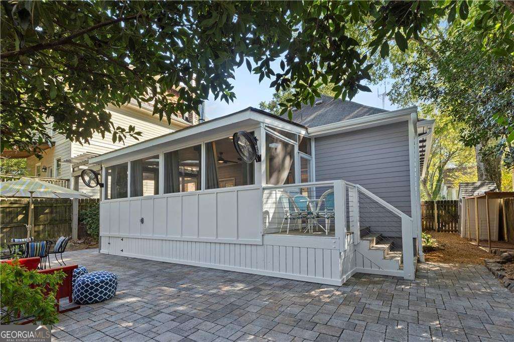 826 Kirkwood Avenue SE