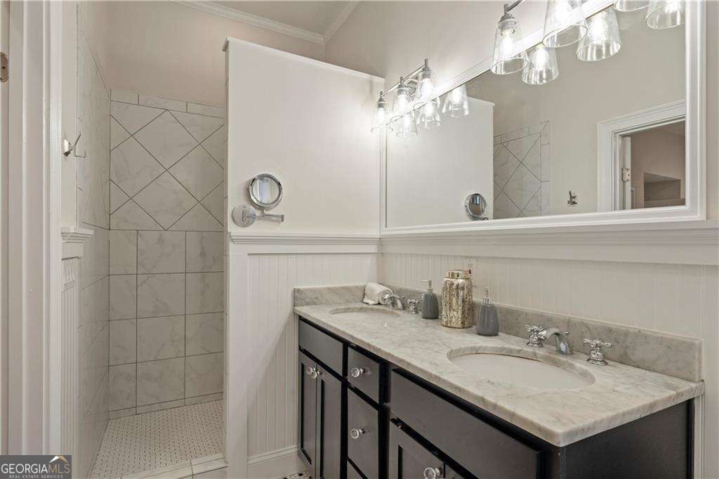 826 Kirkwood Avenue SE