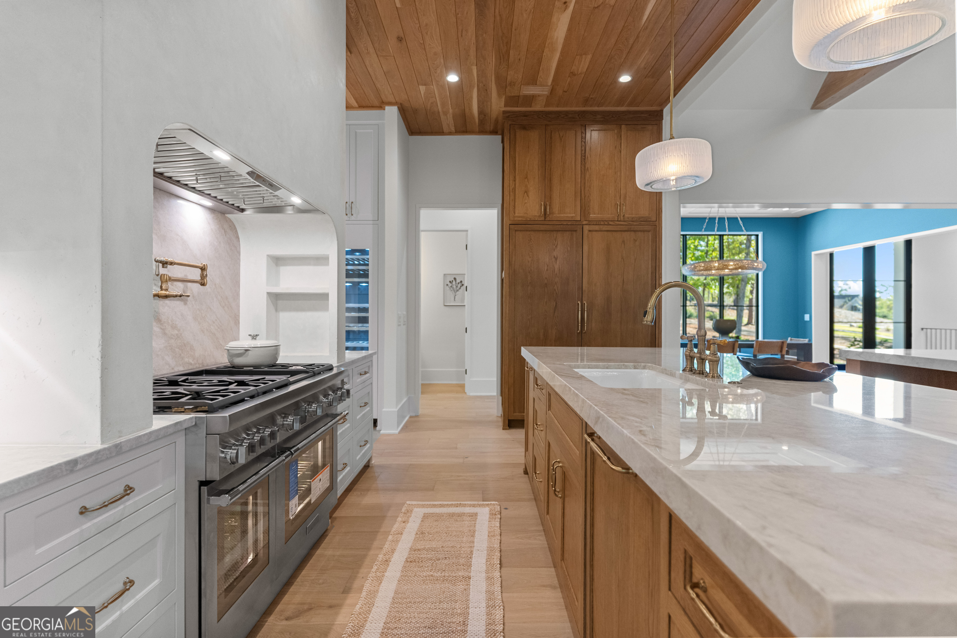 1091 High Bluff Lane