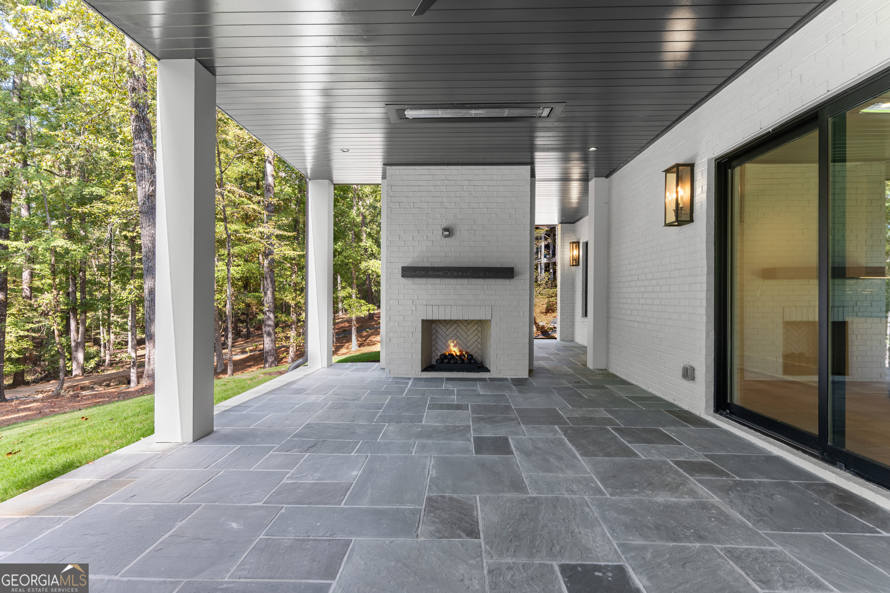 1091 High Bluff Lane