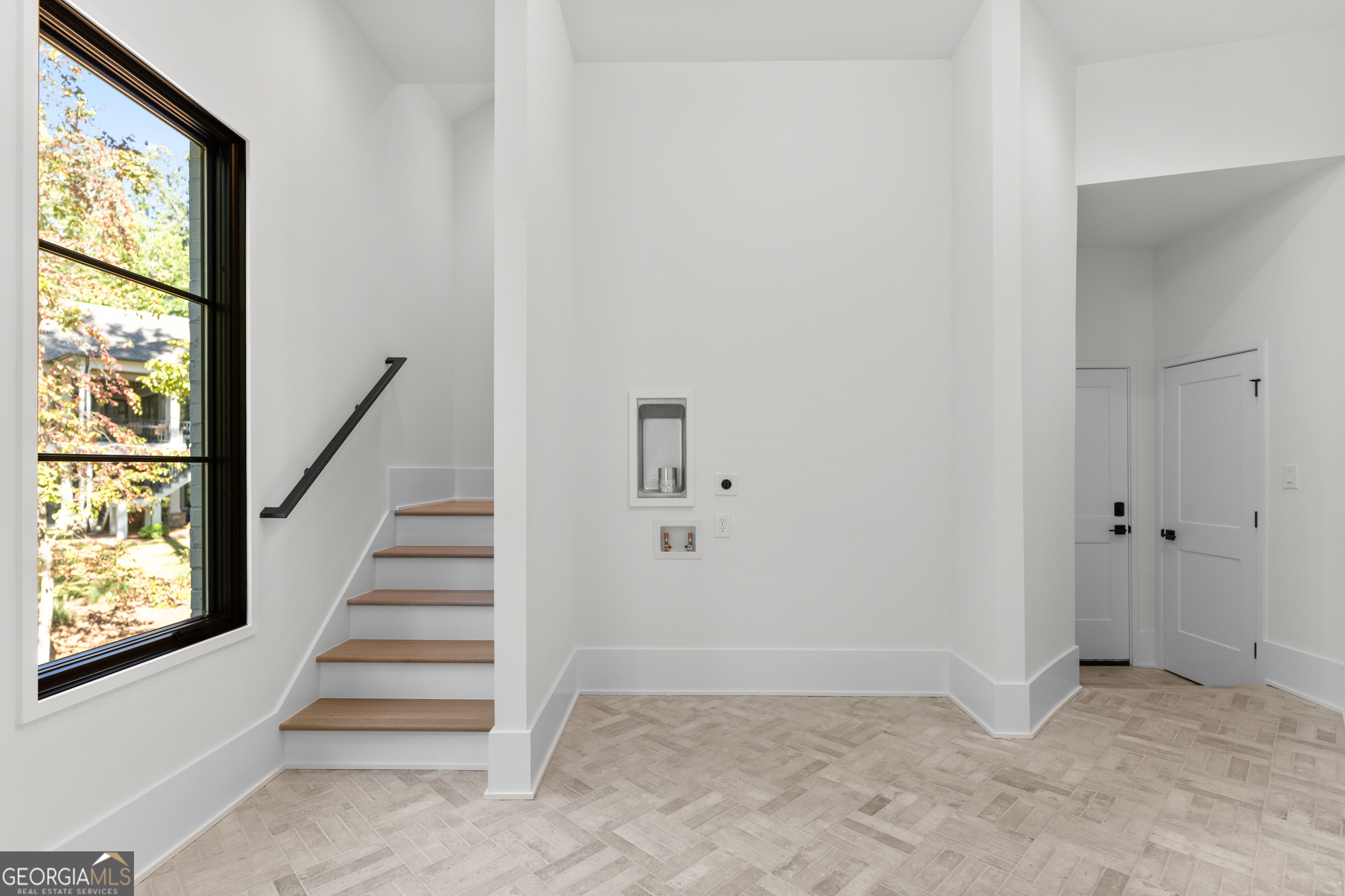 1091 High Bluff Lane