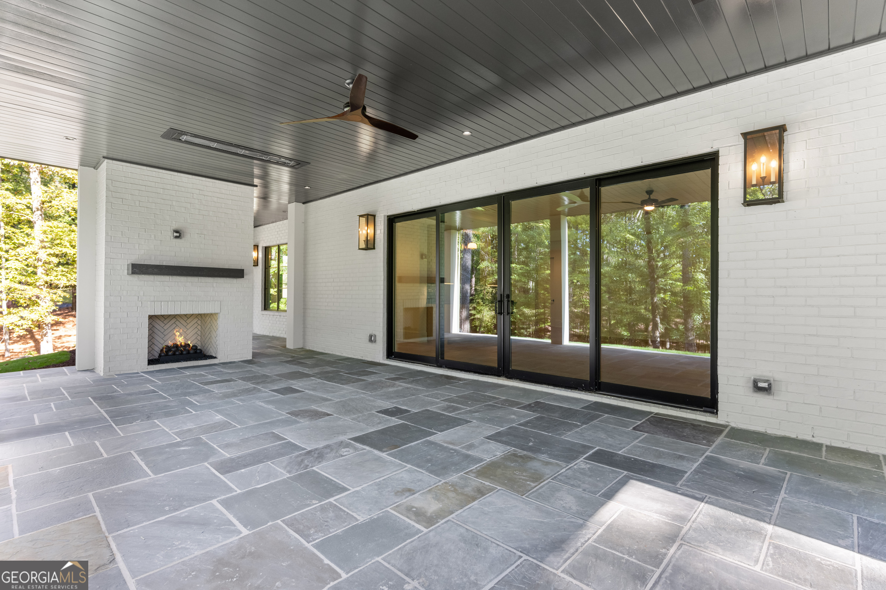 1091 High Bluff Lane