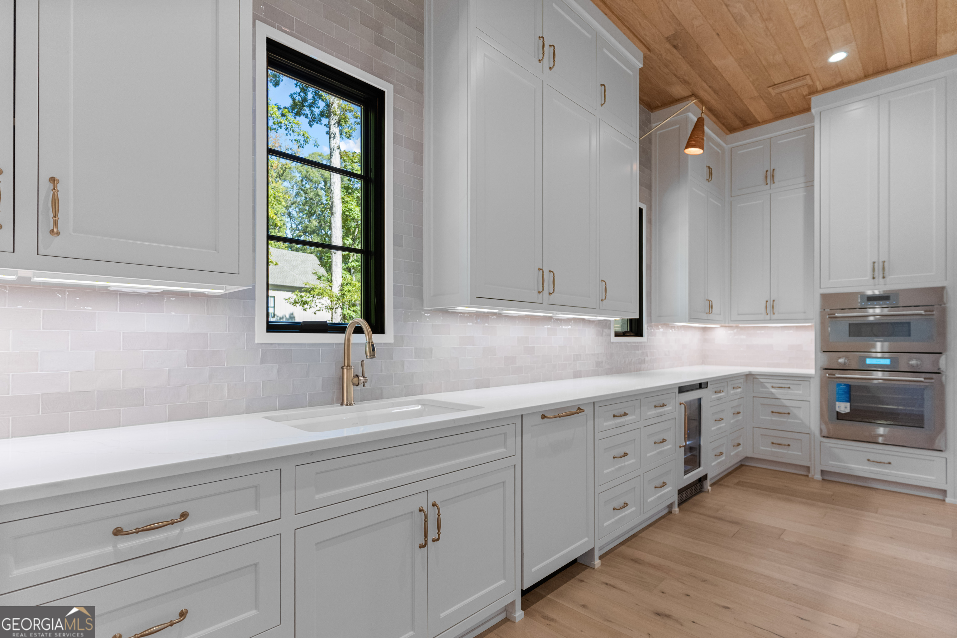 1091 High Bluff Lane