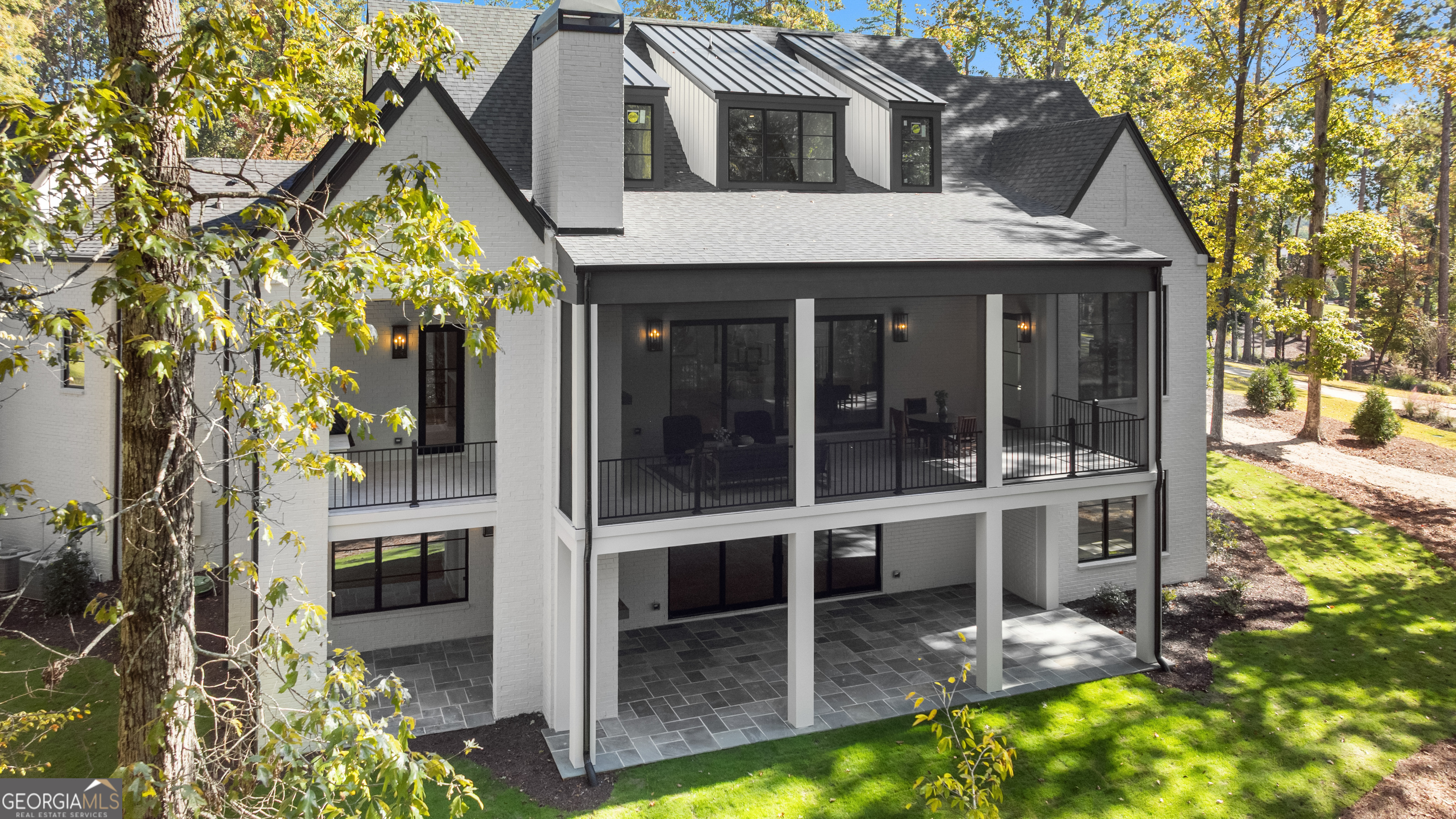 1091 High Bluff Lane