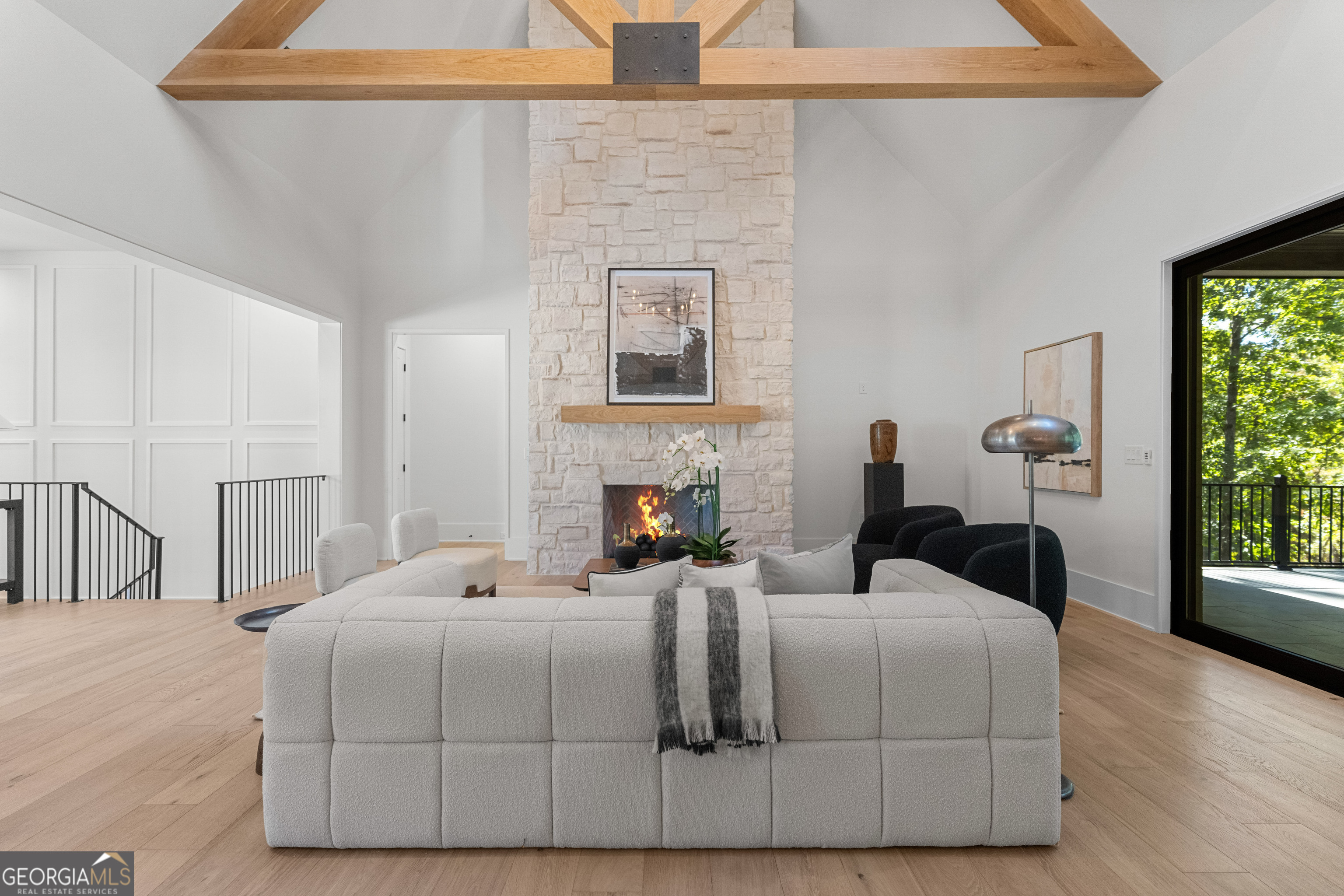 1091 High Bluff Lane