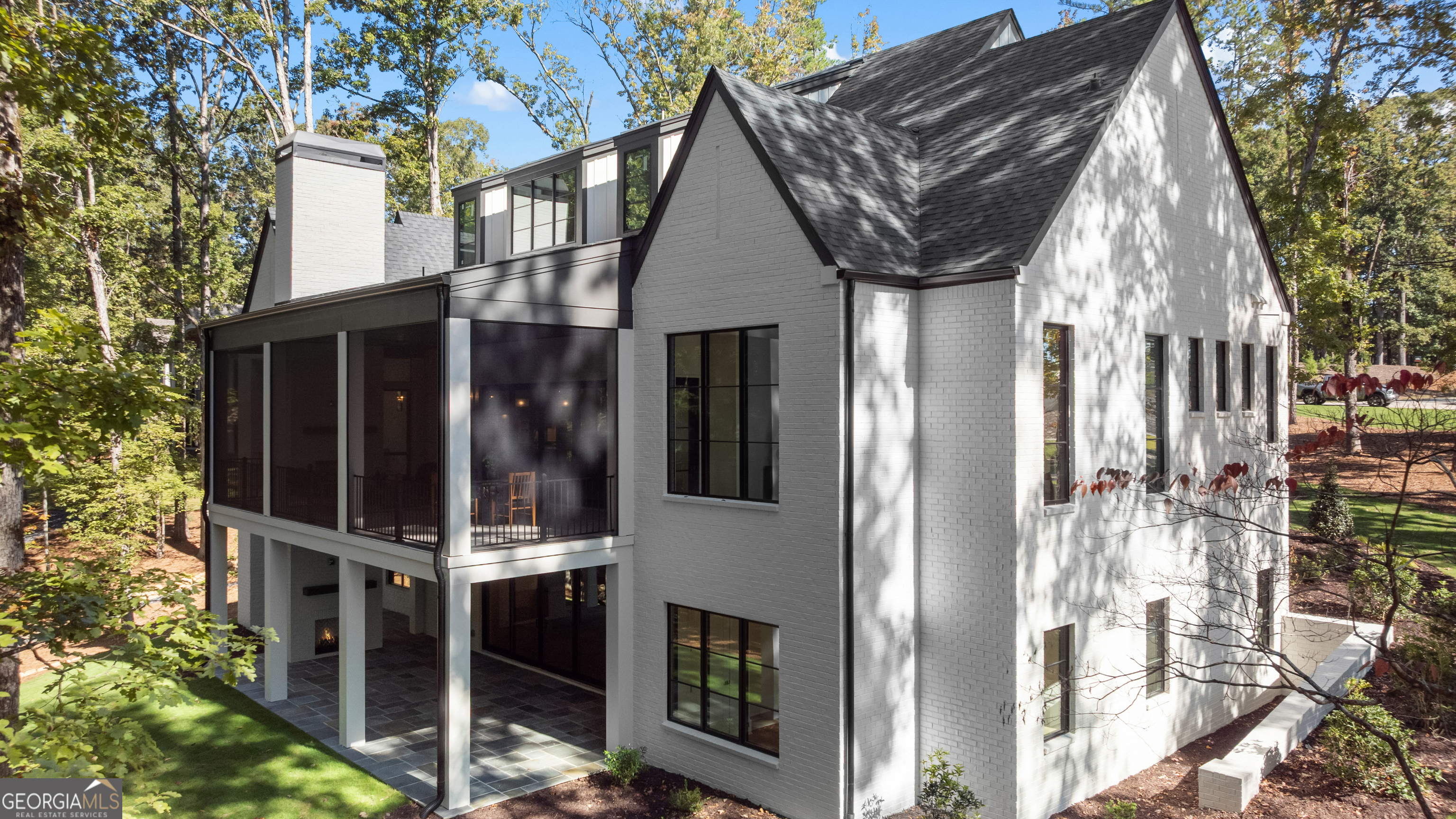 1091 High Bluff Lane