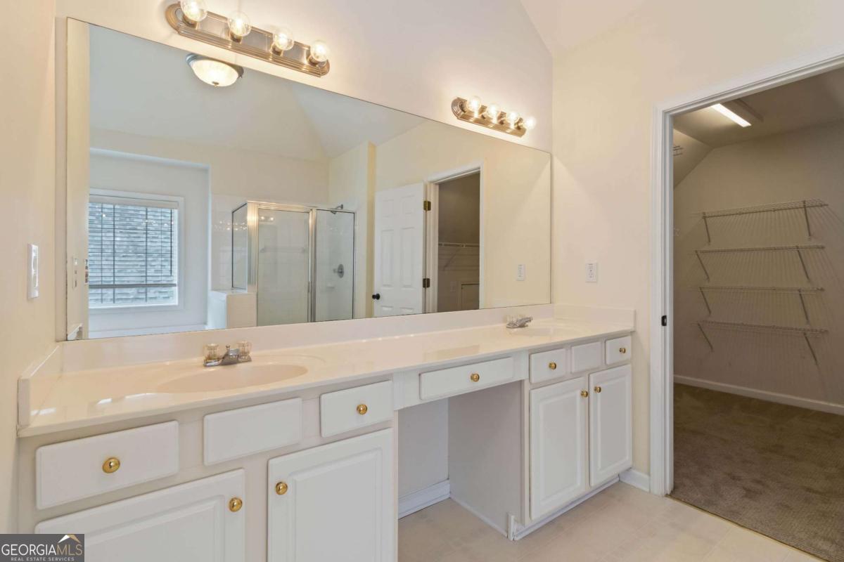 6281 Vinings Vintage Drive