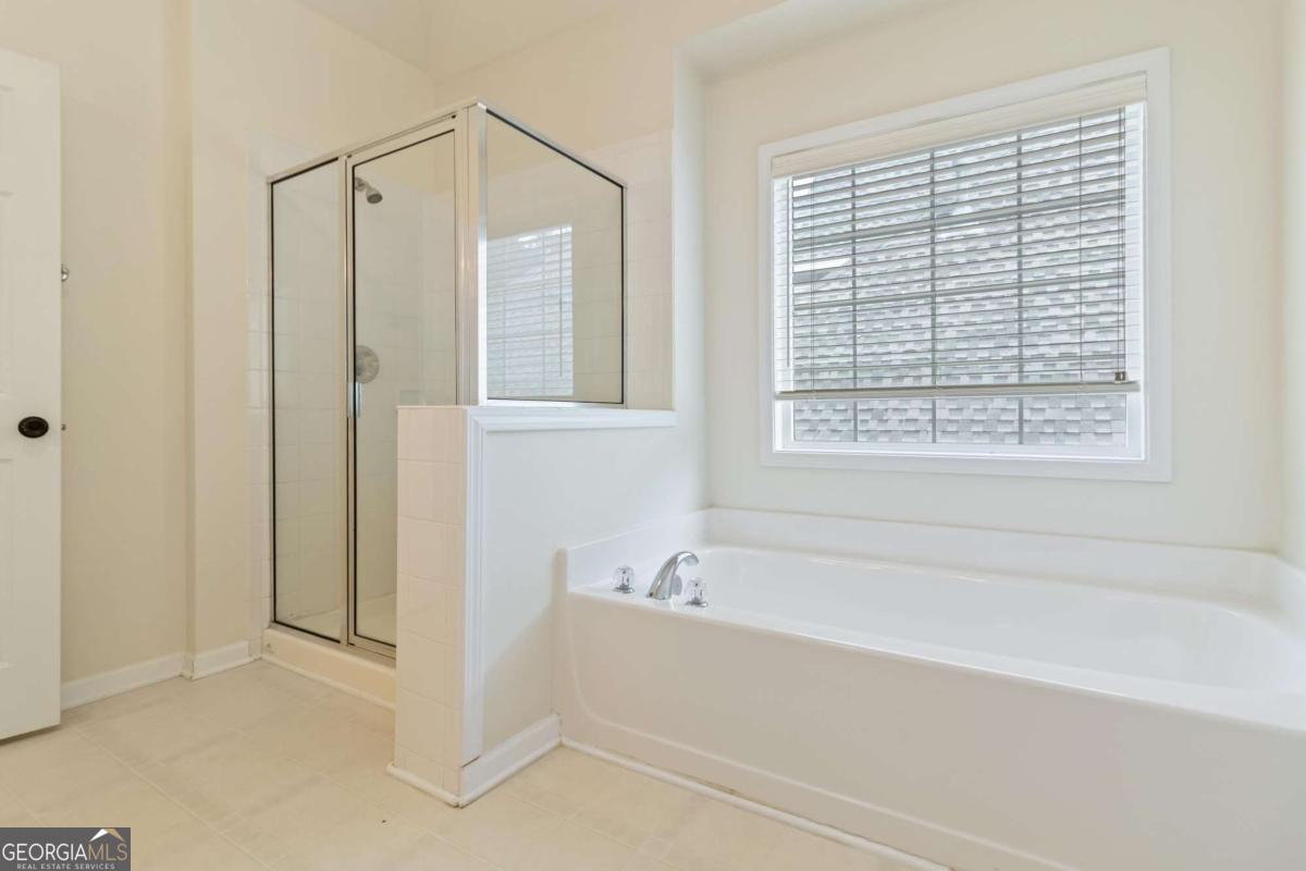 6281 Vinings Vintage Drive