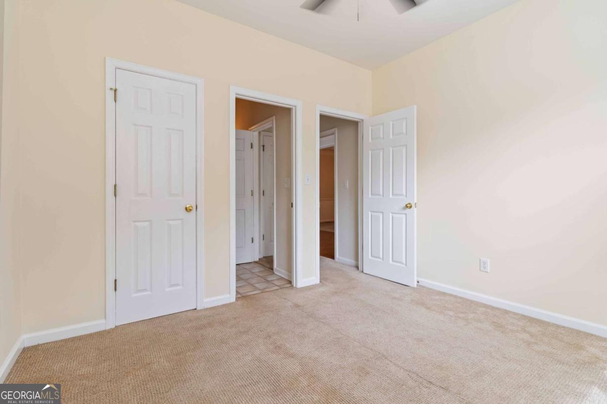 6281 Vinings Vintage Drive