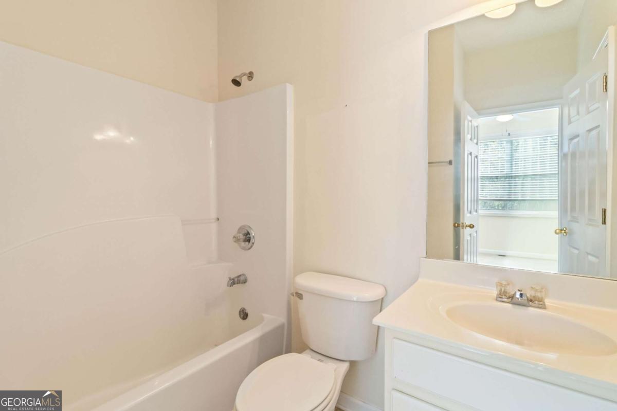 6281 Vinings Vintage Drive