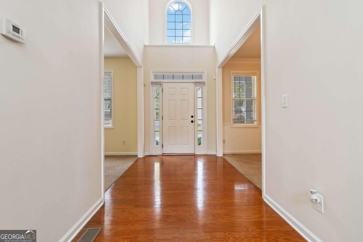 6281 Vinings Vintage Drive