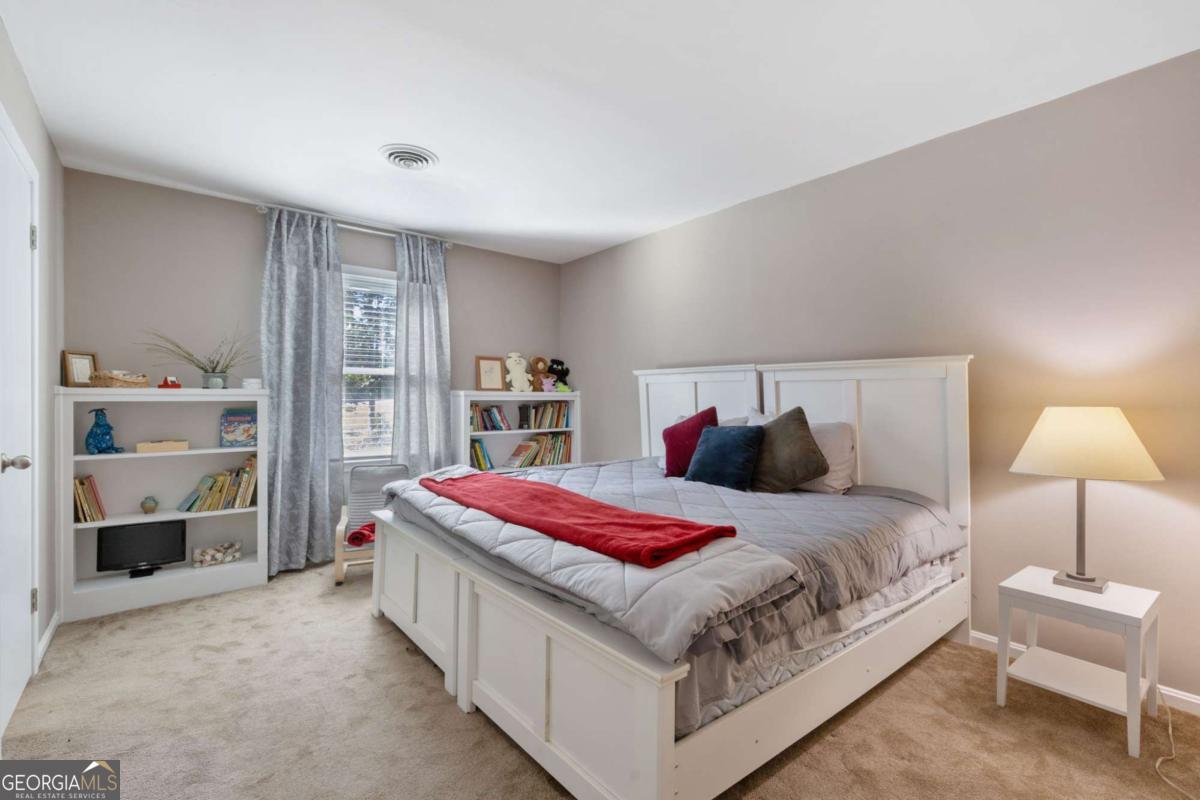 3265 Beechwood Drive SE