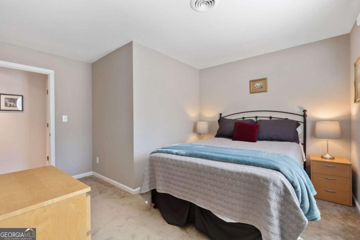 3265 Beechwood Drive SE