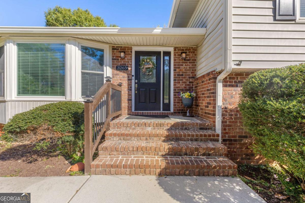 3265 Beechwood Drive SE