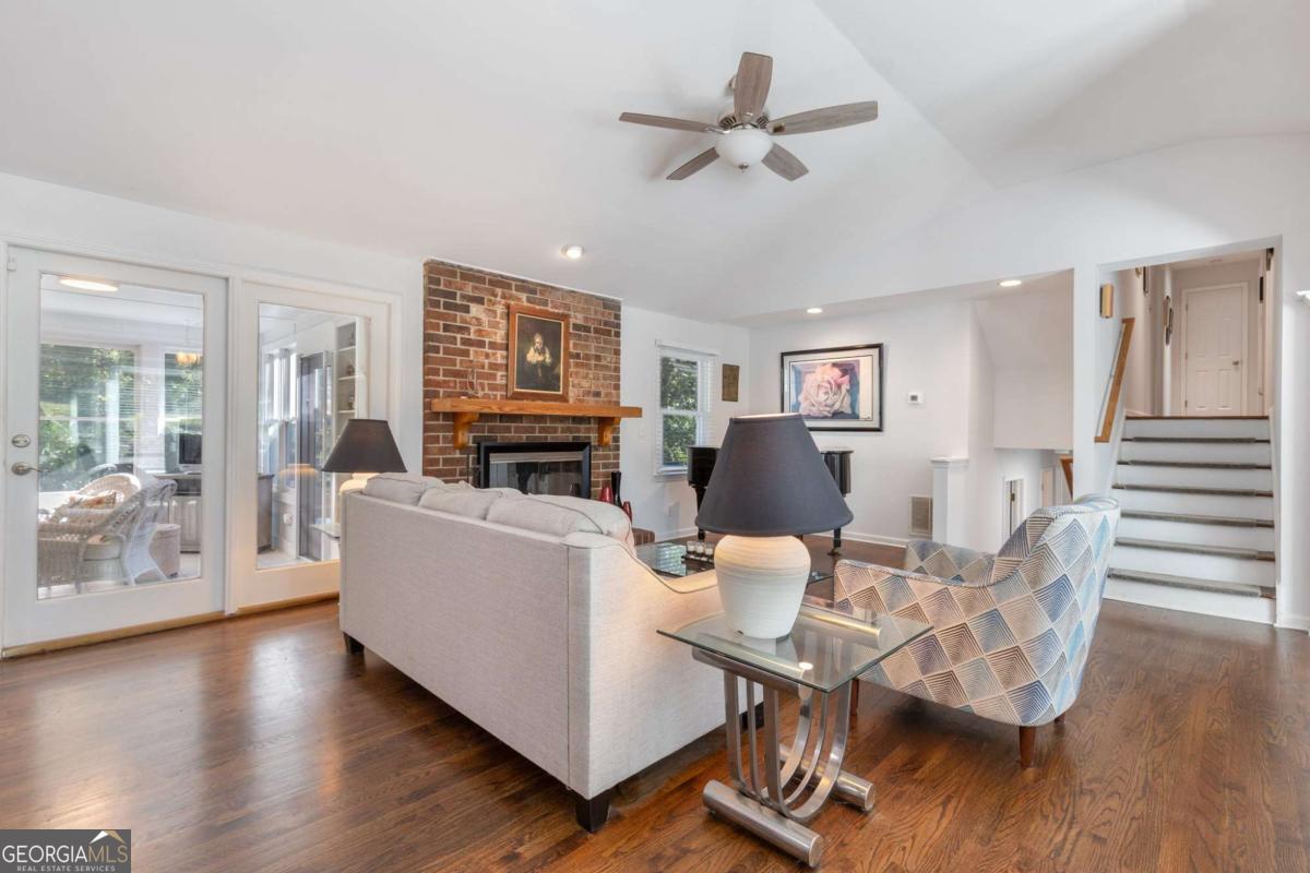 3265 Beechwood Drive SE