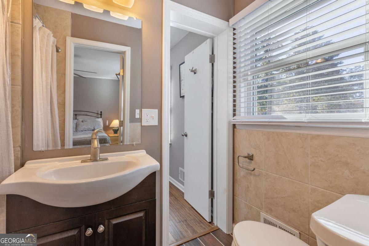 3265 Beechwood Drive SE