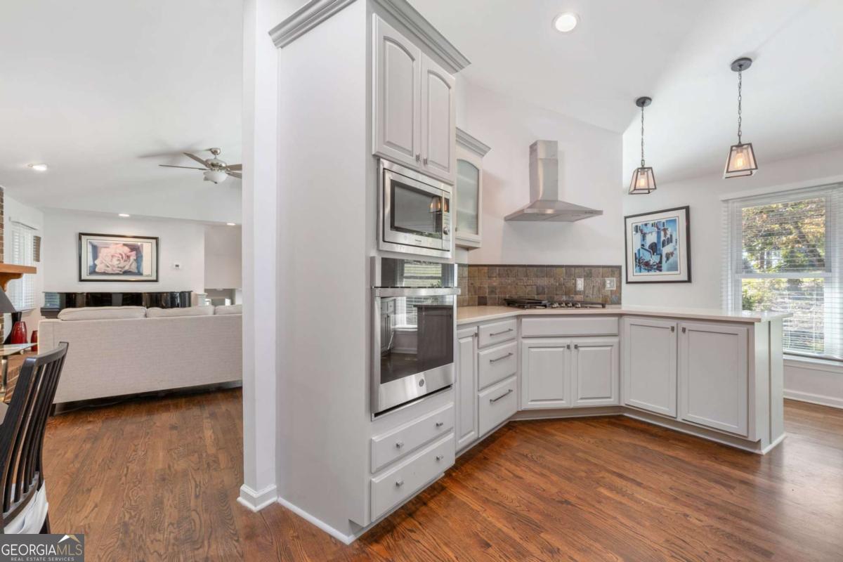 3265 Beechwood Drive SE