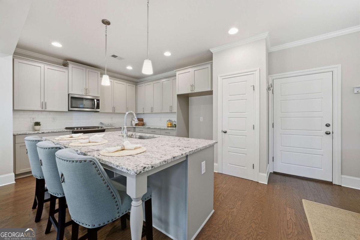 1799 Willow Way NW, Atlanta