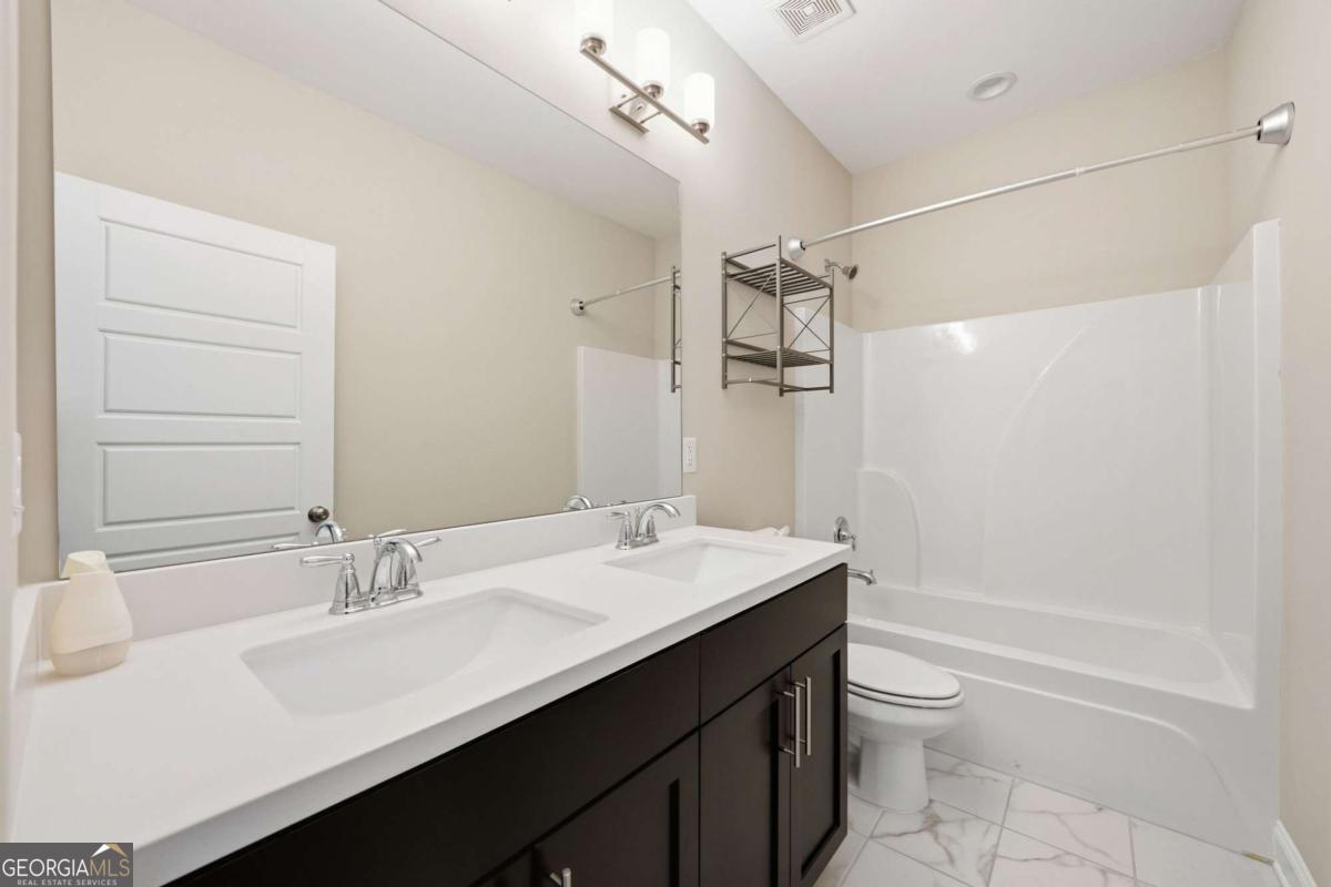 1799 Willow Way NW, Atlanta