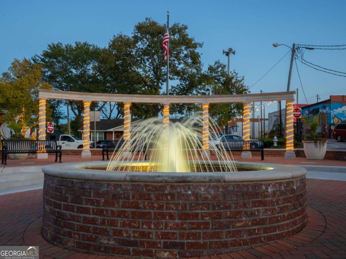 371 Kings Landing, Hapeville