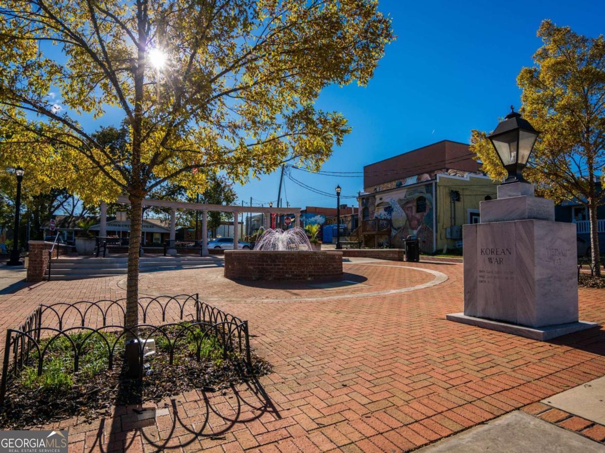 371 Kings Landing, Hapeville