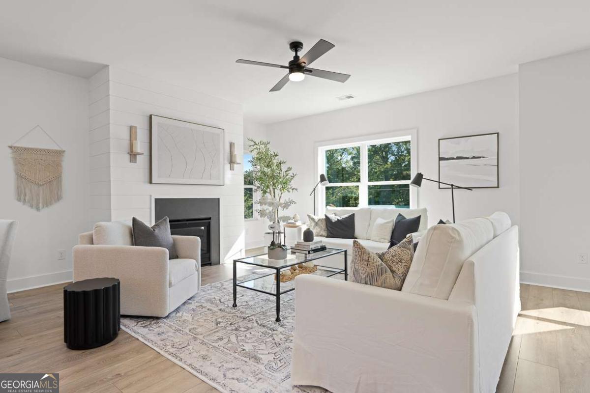 371 Kings Landing, Hapeville