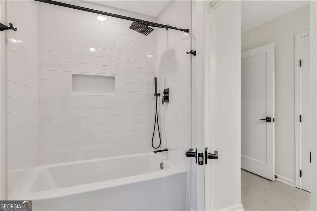 7465 Stoneykirk Close, Atlanta