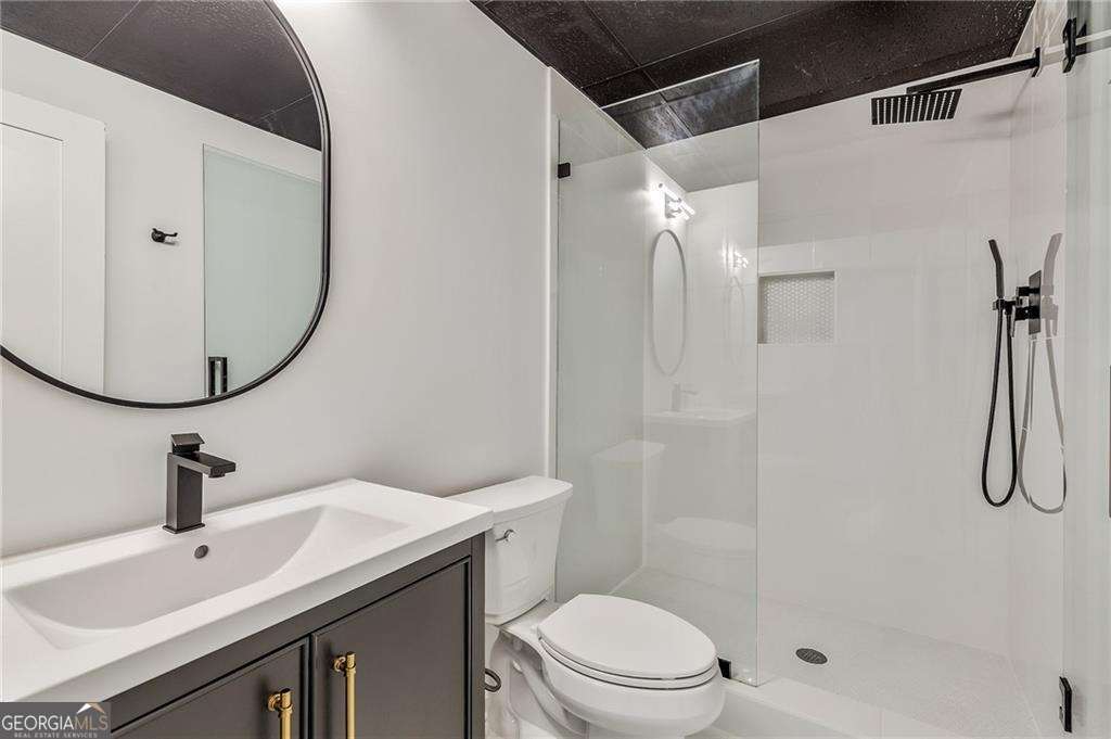 7465 Stoneykirk Close, Atlanta