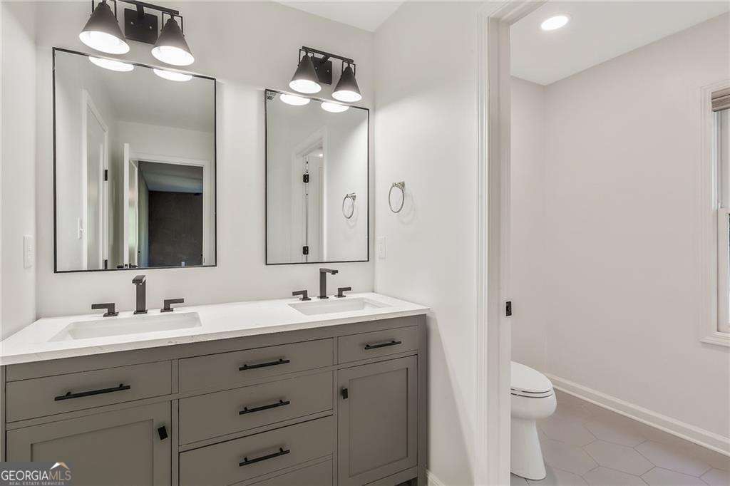 7465 Stoneykirk Close, Atlanta