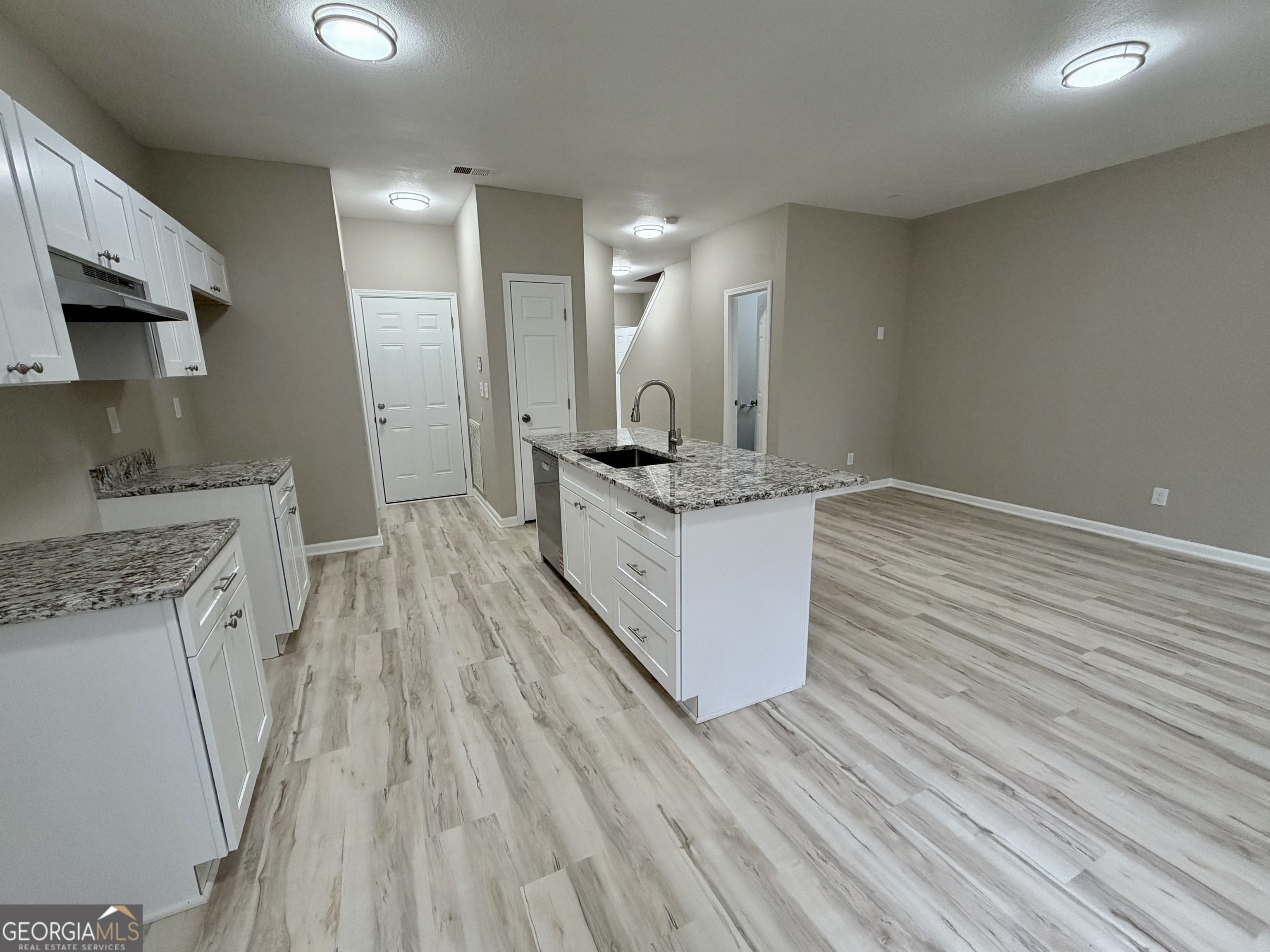 2863 WINDSOR FORREST, Atlanta