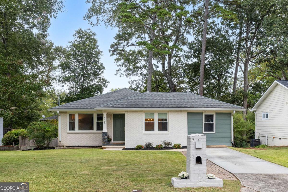 225 Martha Avenue NE, Atlanta