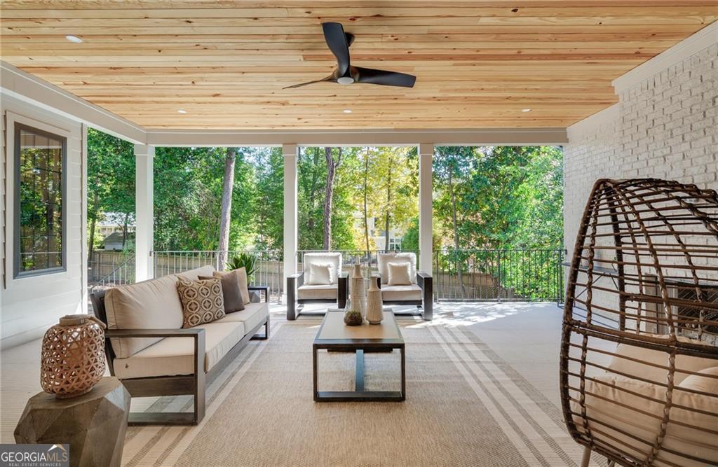 5845 Greenbrier Road, Atlanta