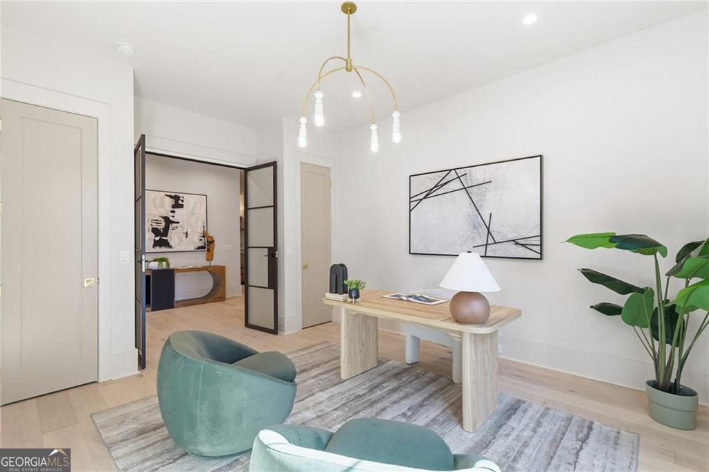 5845 Greenbrier Road, Atlanta