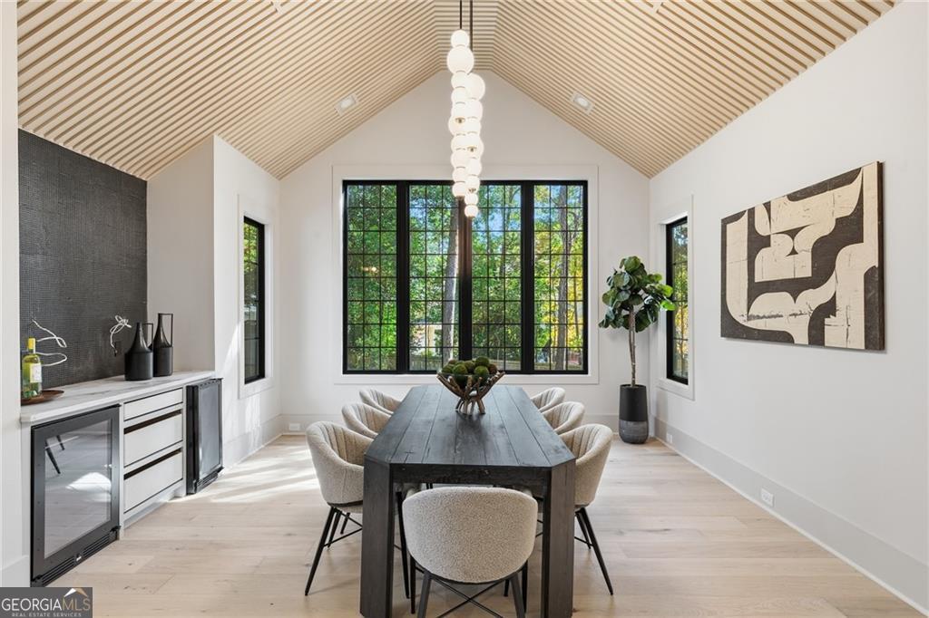 5845 Greenbrier Road, Atlanta