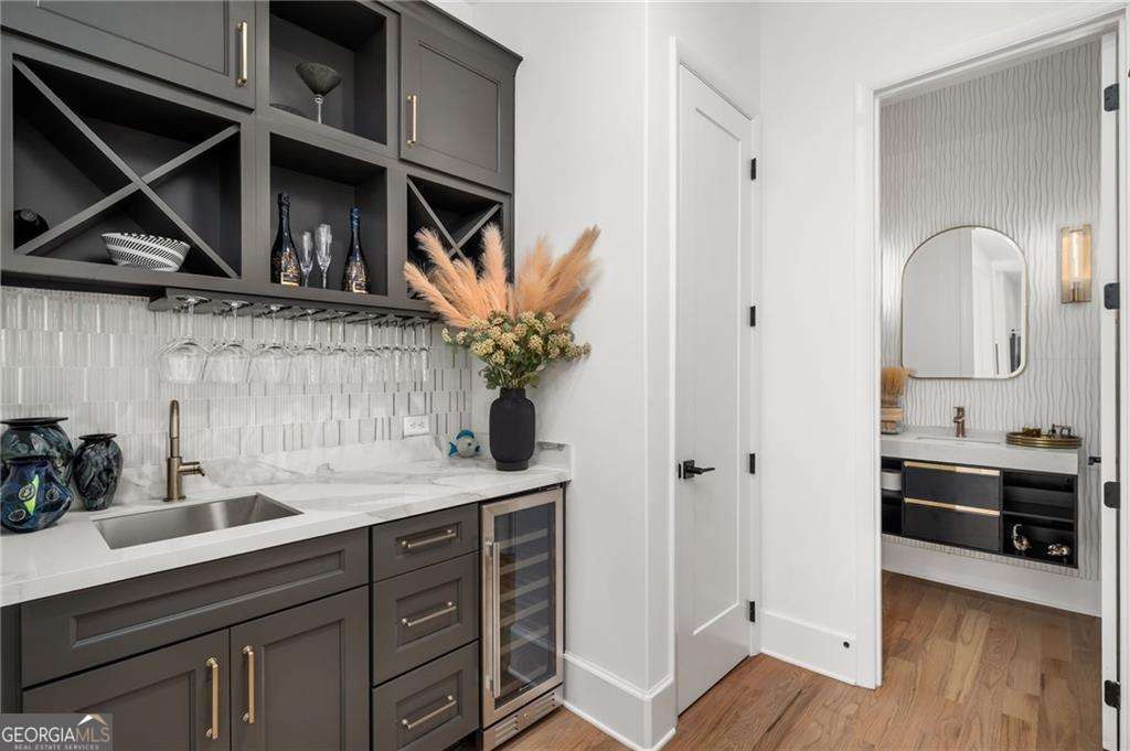 130 Nezhat Place, Atlanta