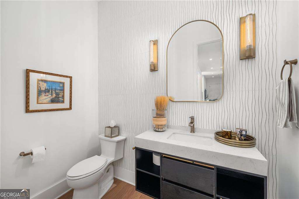 130 Nezhat Place, Atlanta