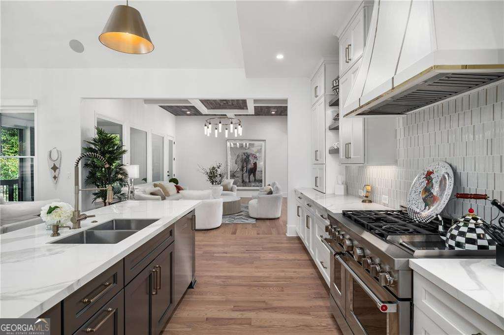 130 Nezhat Place, Atlanta