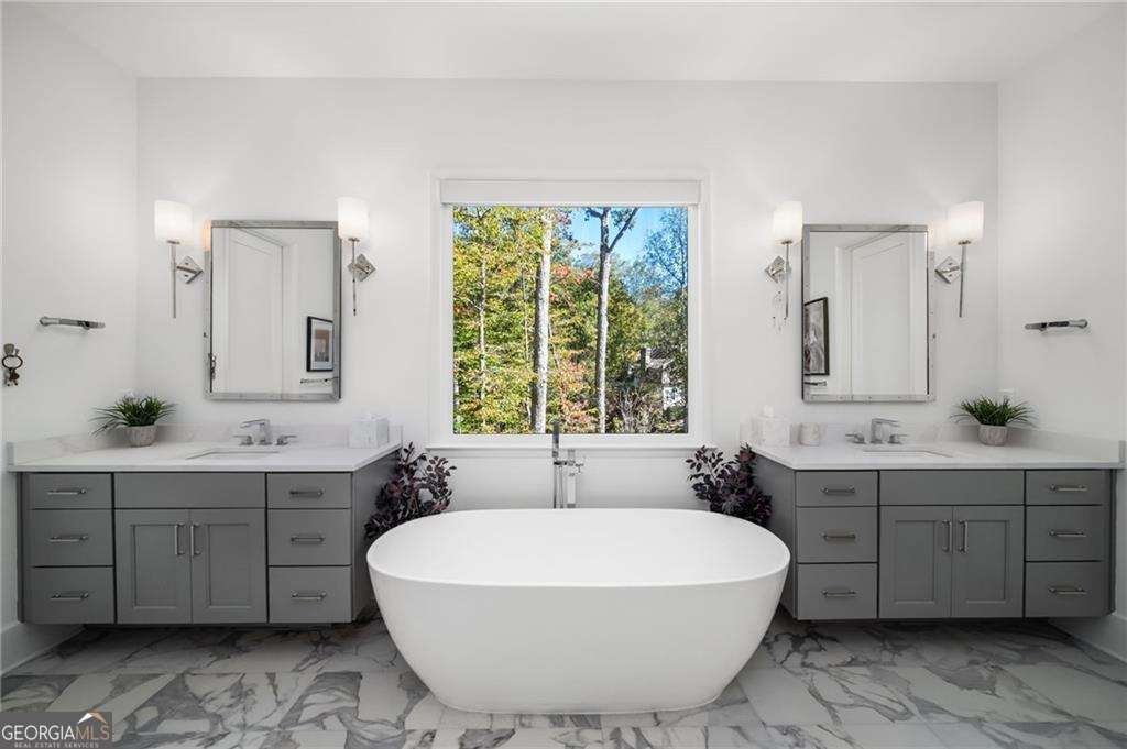 130 Nezhat Place, Atlanta