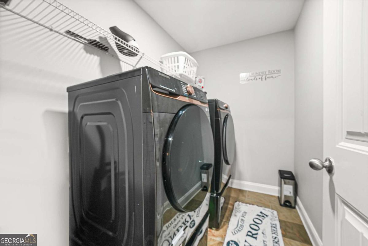 3831 Lake Haven Way, Atlanta