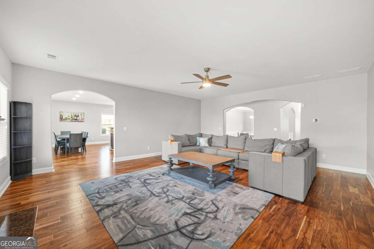 3831 Lake Haven Way, Atlanta