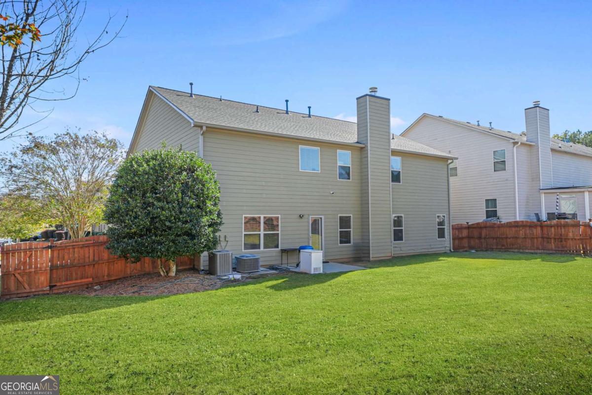 3831 Lake Haven Way, Atlanta