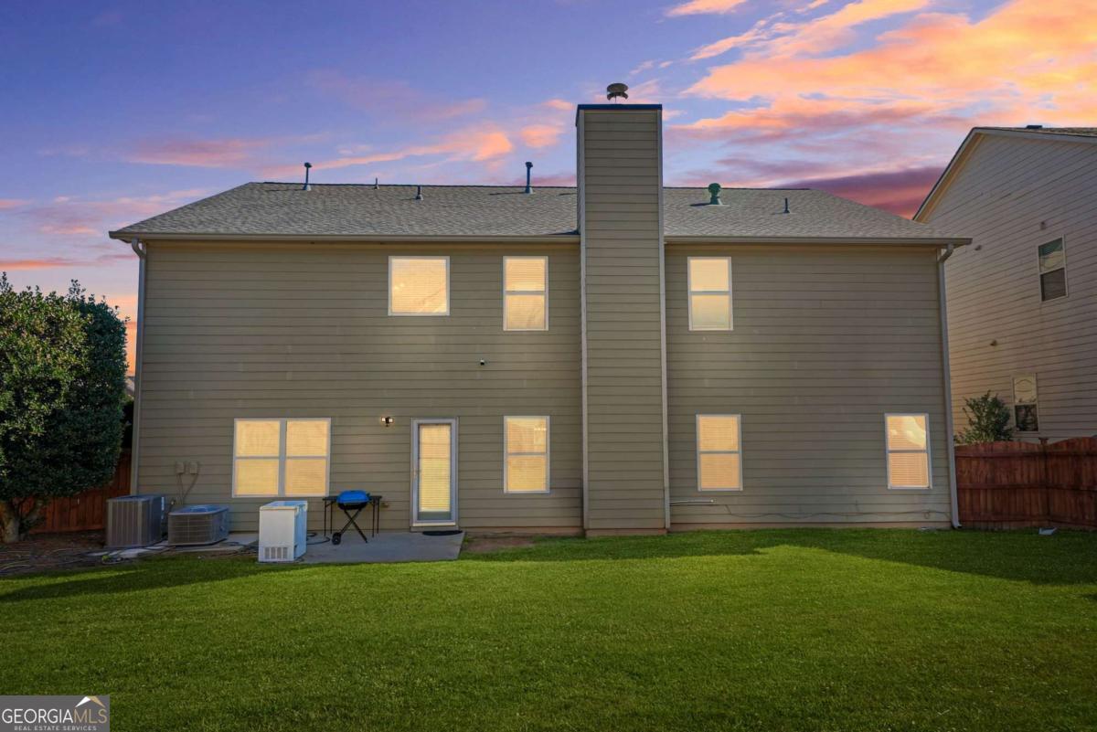 3831 Lake Haven Way, Atlanta