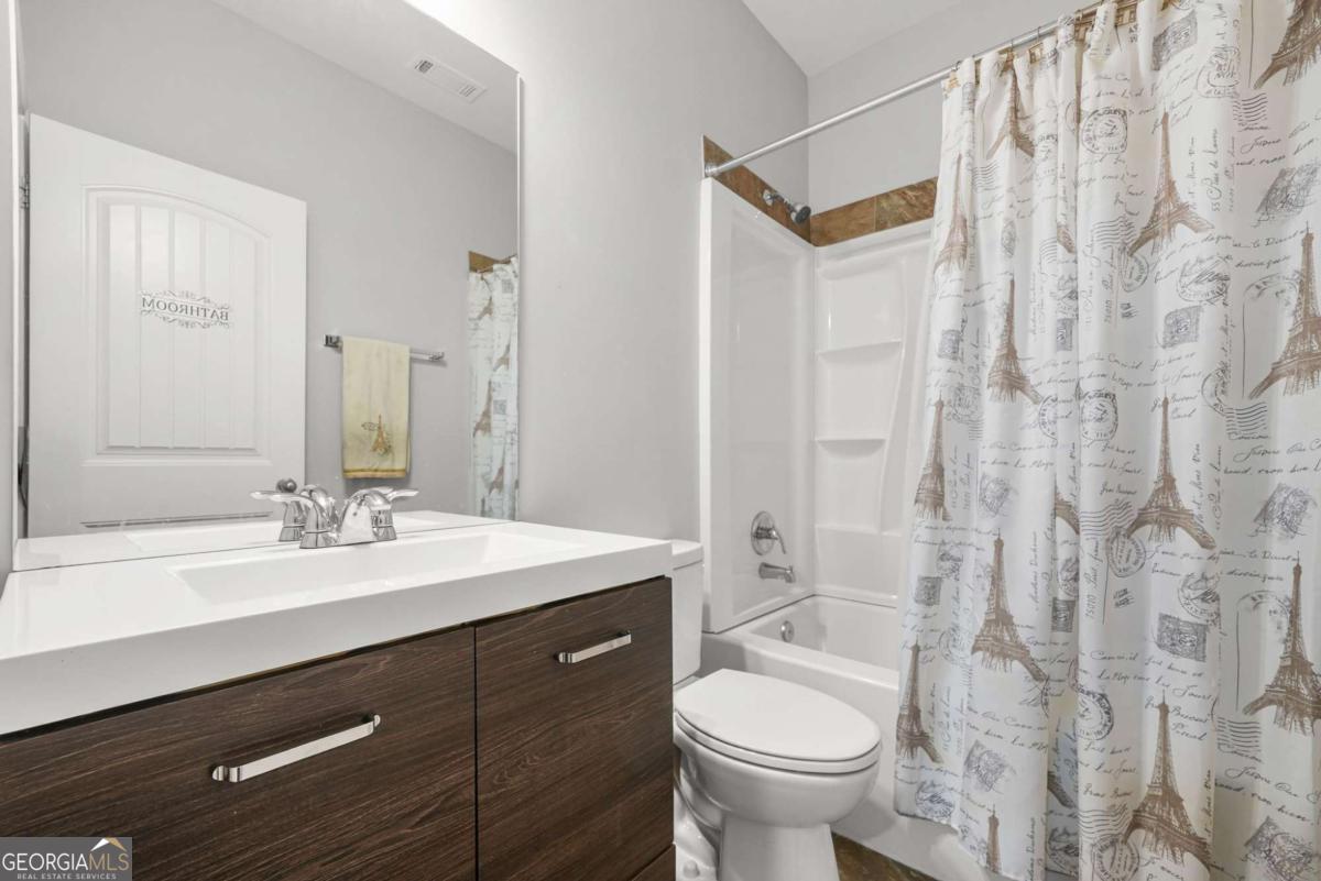 3831 Lake Haven Way, Atlanta