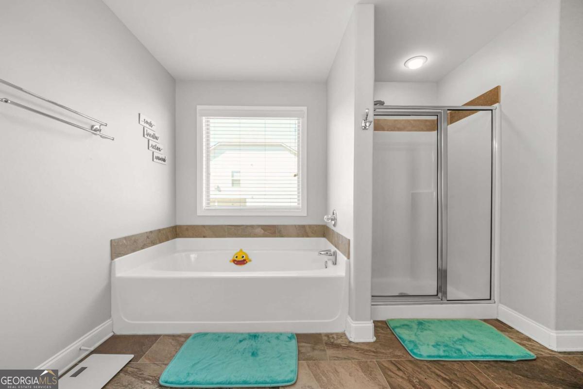 3831 Lake Haven Way, Atlanta