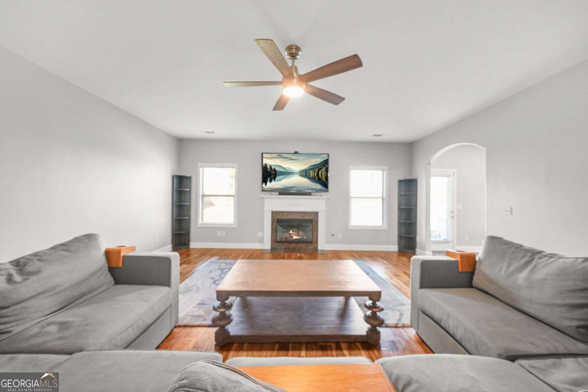 3831 Lake Haven Way, Atlanta