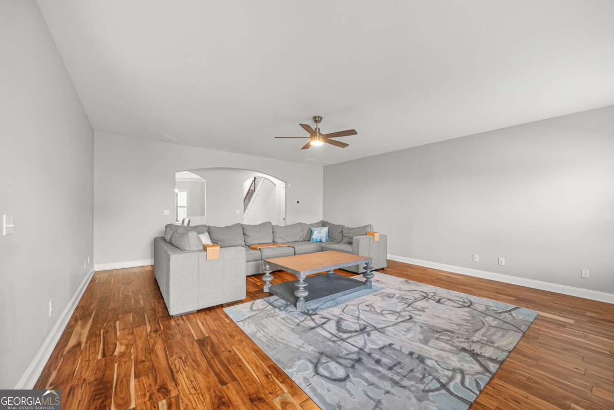 3831 Lake Haven Way, Atlanta