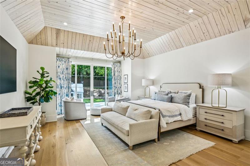 3379 Rennes Drive NE