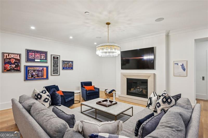 3379 Rennes Drive NE