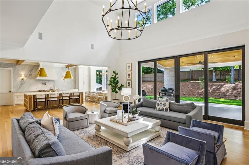 3379 Rennes Drive NE