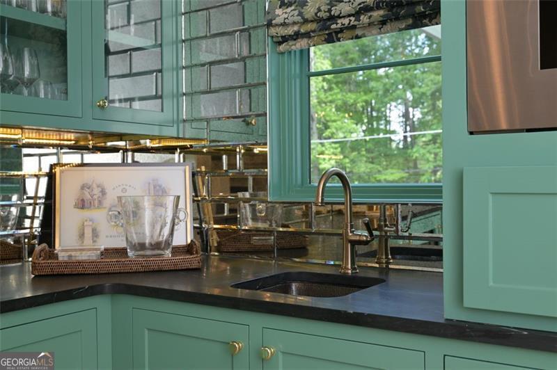 3379 Rennes Drive NE